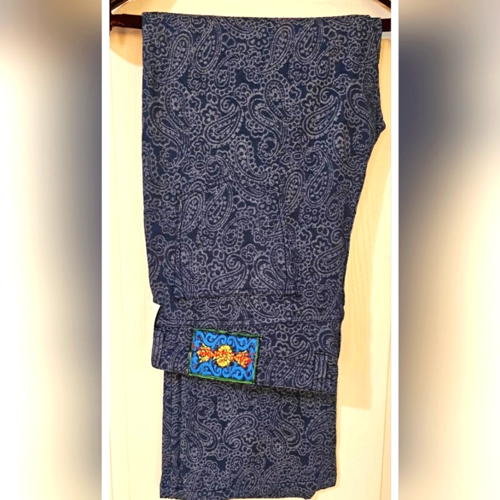 ROBERT GRAHAM MEN'JEANS NEW WITH TAGS SIZES 34, 36 IN INDIGO COLOR.